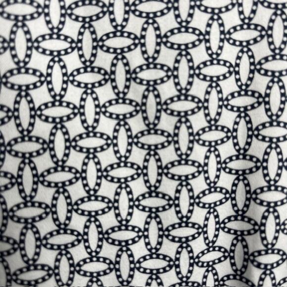 Ted Baker London Black & White Geometric Button Up Shirt Like New! Size 5 - Picture 3 of 16